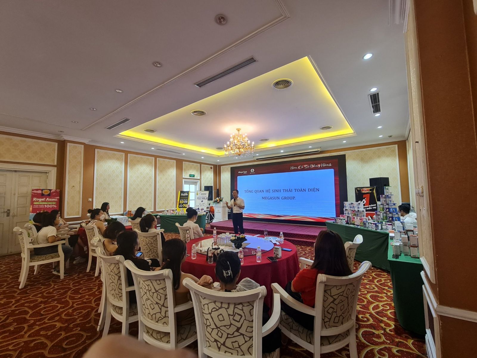 Hơn cả sự đồng hành