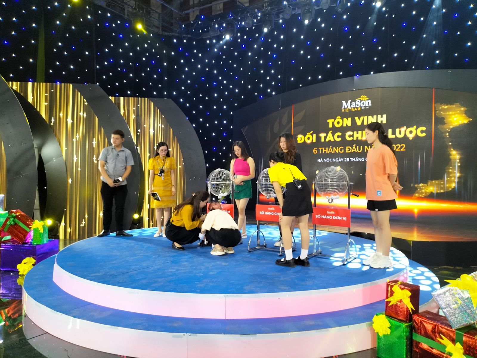 Mason Natural tổ chức livestream quay số trúng thưởng tôn vinh đối tác chiến lược 6 tháng đầu năm 2022